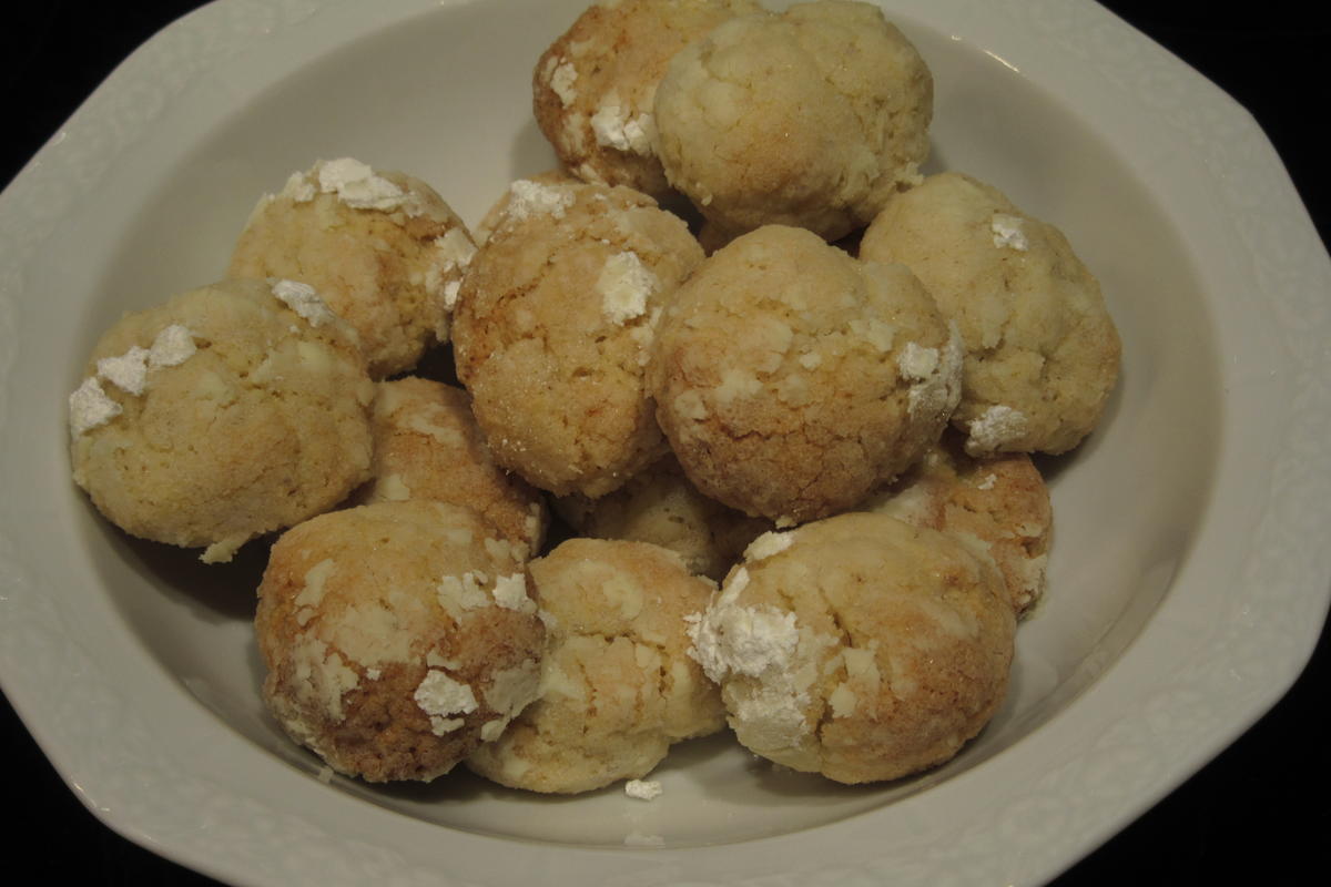 Rezept: Plätzchen: Baci di Amaretto Bild Nr. 17611 Plätzchen: Baci di Amaretto - Rezept - Bild Nr. 17611