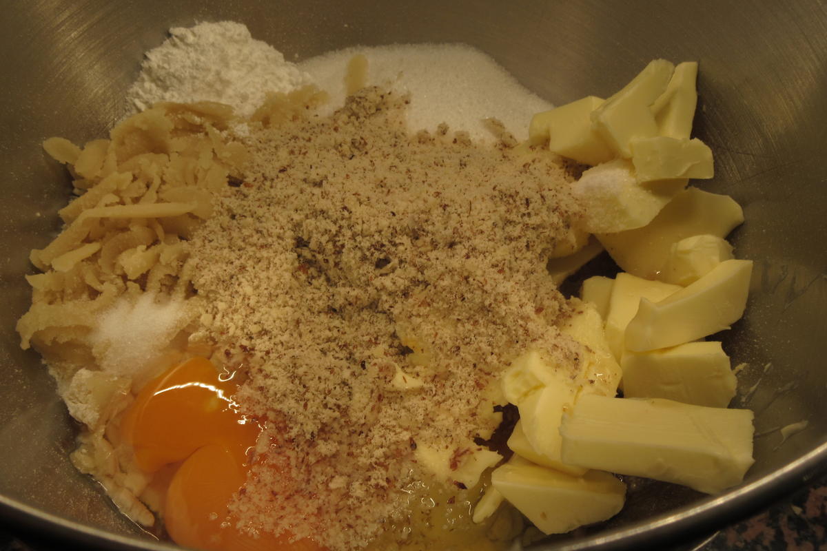 Rezept: Plätzchen: Baci di Amaretto Bild Nr. 17613 Plätzchen: Baci di Amaretto - Rezept - Bild Nr. 17613