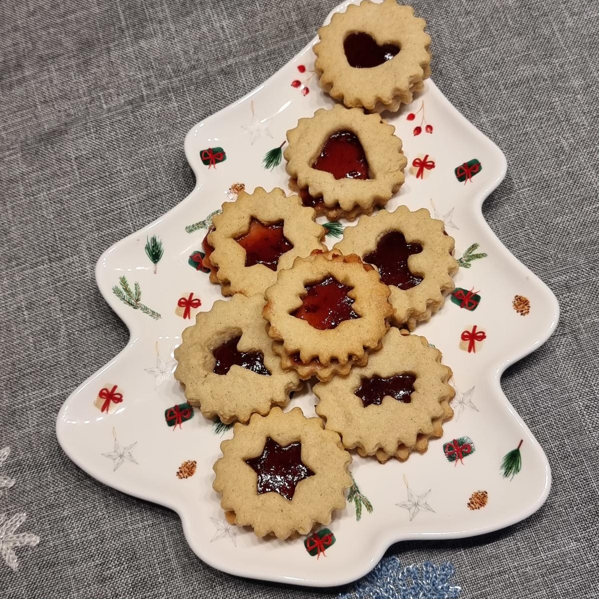 Linzer Blümchen mit Pflaumenmarmelade - Rezept - Bild Nr. 17605