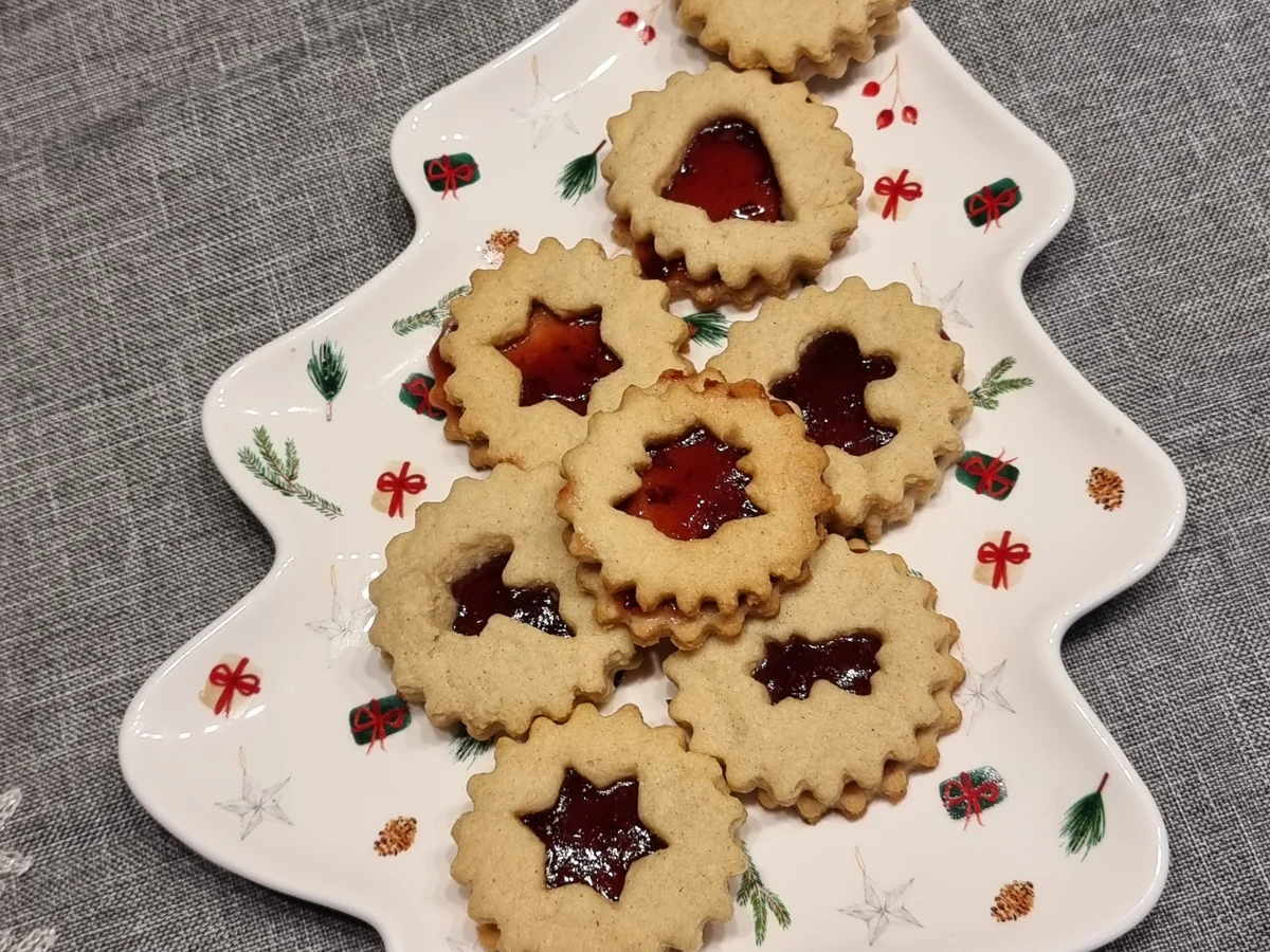 Linzer Blümchen mit Pflaumenmarmelade - Rezept - Bild Nr. 17605