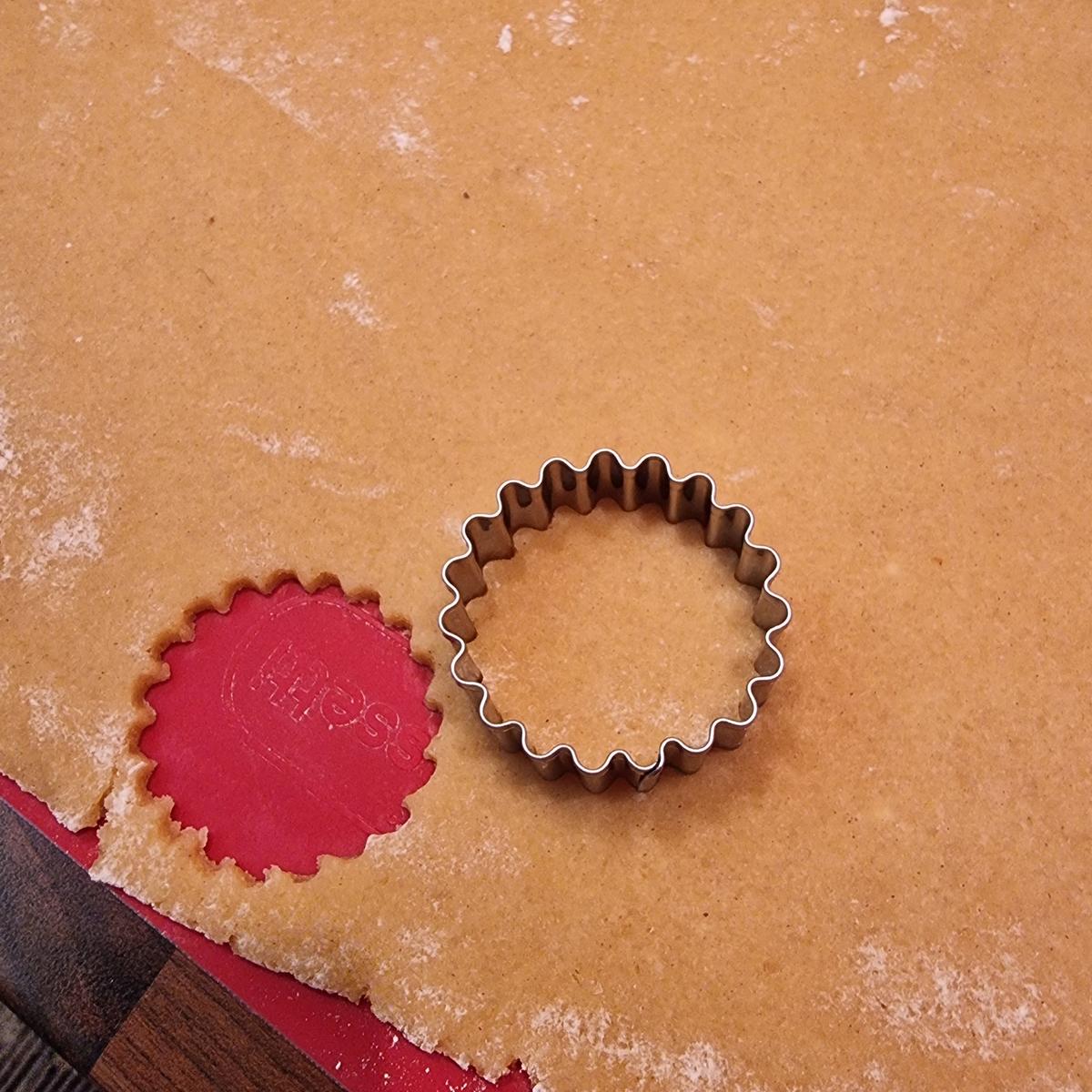 Linzer Blümchen mit Pflaumenmarmelade - Rezept - Bild Nr. 17615