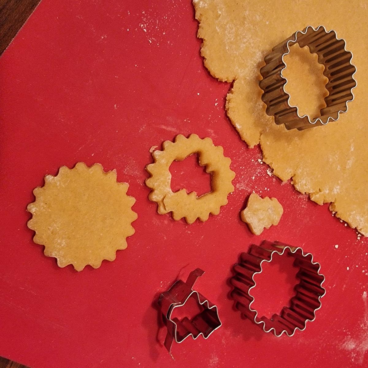 Linzer Blümchen mit Pflaumenmarmelade - Rezept - Bild Nr. 17617