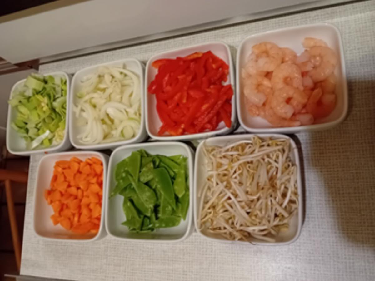 Nasi Goreng mit Garnelen mit Gemüsemix - Rezept - Bild Nr. 17610
