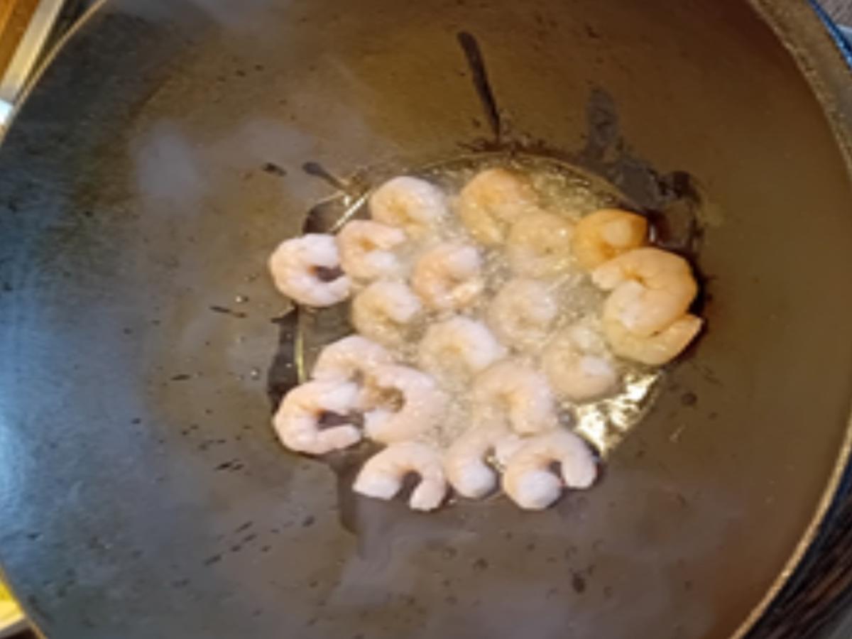 Nasi Goreng mit Garnelen mit Gemüsemix - Rezept - Bild Nr. 17611