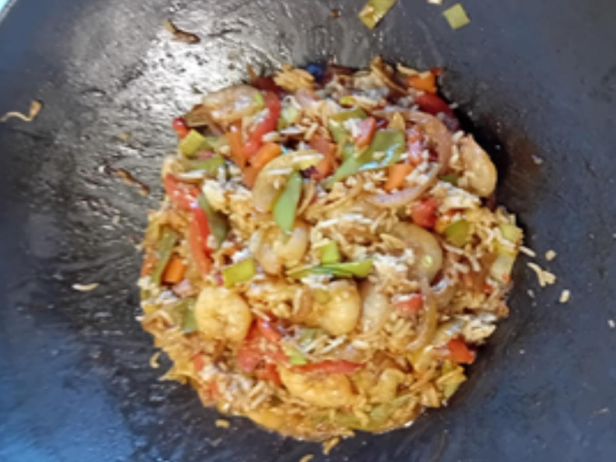Nasi Goreng mit Garnelen mit Gemüsemix - Rezept - Bild Nr. 17618