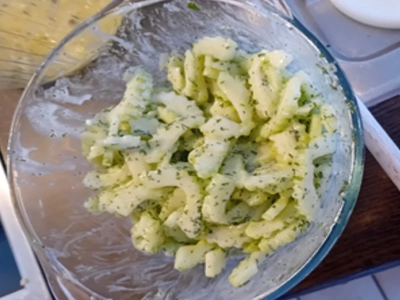 Steinpilzschnitzel mit Kartoffelsalat wie bei Oma und Gurkensalat - Rezept - Bild Nr. 10