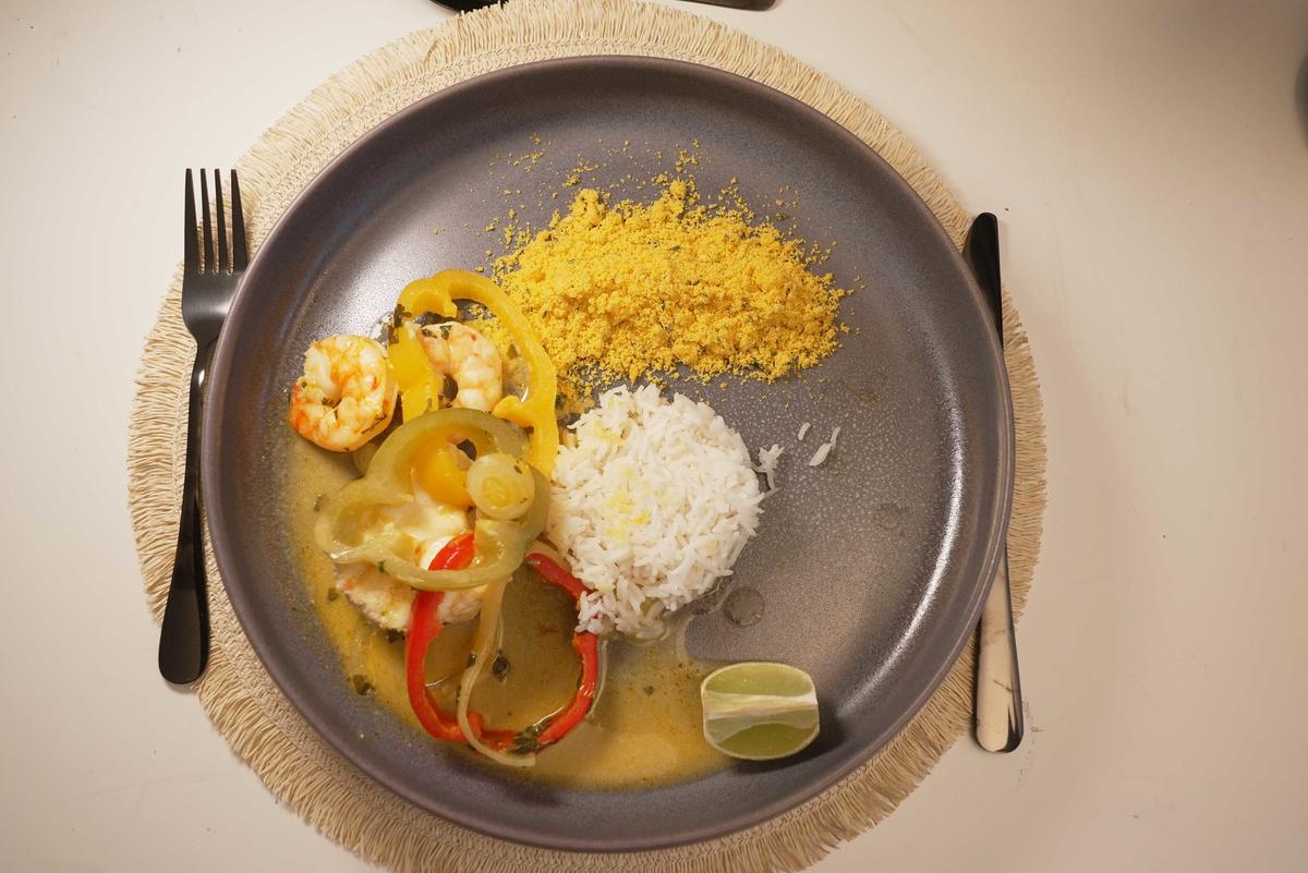 Fischeintopf mit Seeteufel und Garnele, Reis und Maniokmehl - Rezept - Bild Nr. 17607