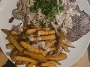 Rinderrostbraten mit Cremechampignongs und selbstgemachten Pommes - Rezept - Bild Nr. 2