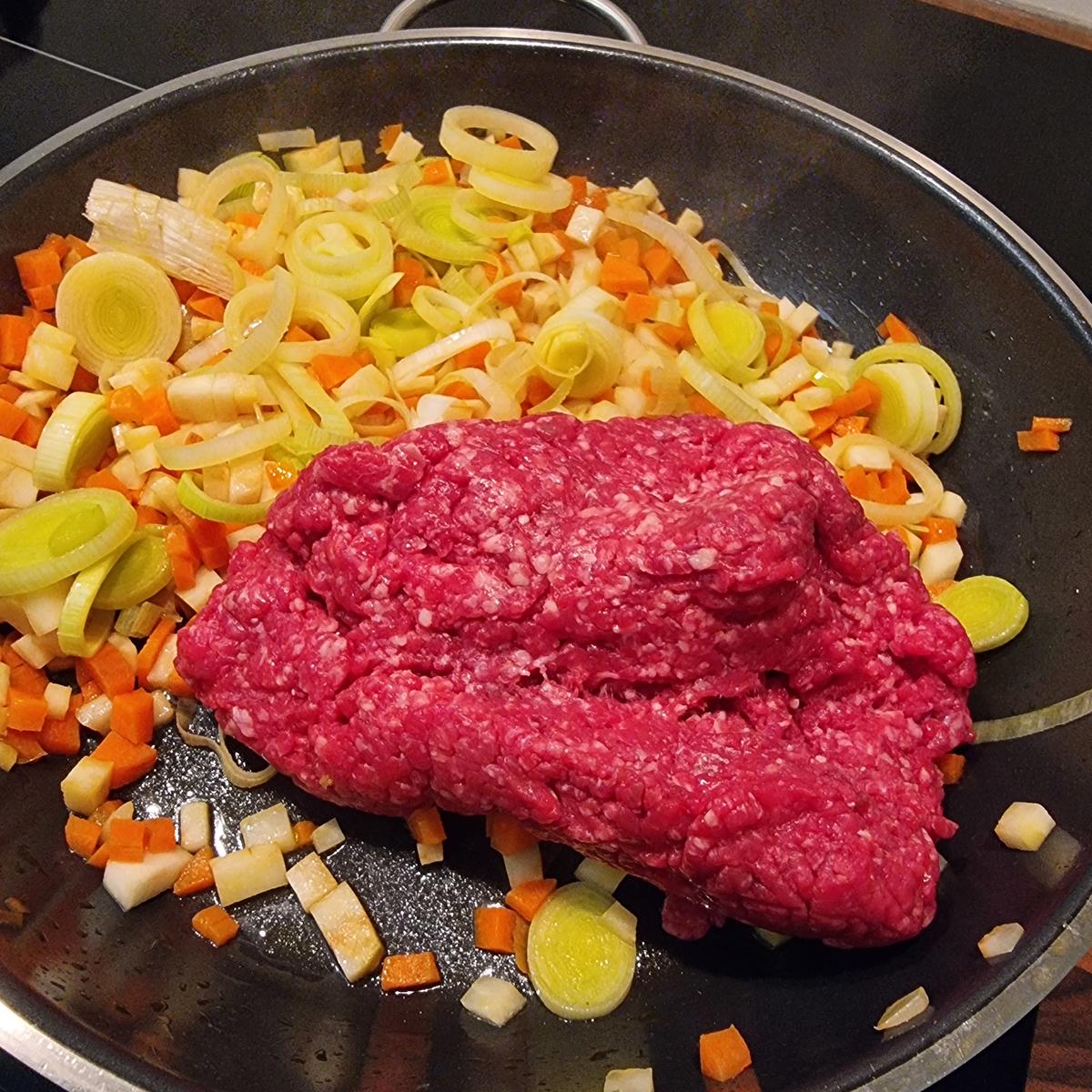 Rezept: Kräuter- Bolognese Bild Nr. 17612 Kräuter- Bolognese - Rezept - Bild Nr. 17612