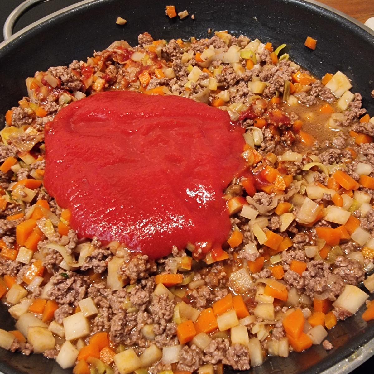 Rezept: Kräuter- Bolognese Bild Nr. 17615 Kräuter- Bolognese - Rezept - Bild Nr. 17615