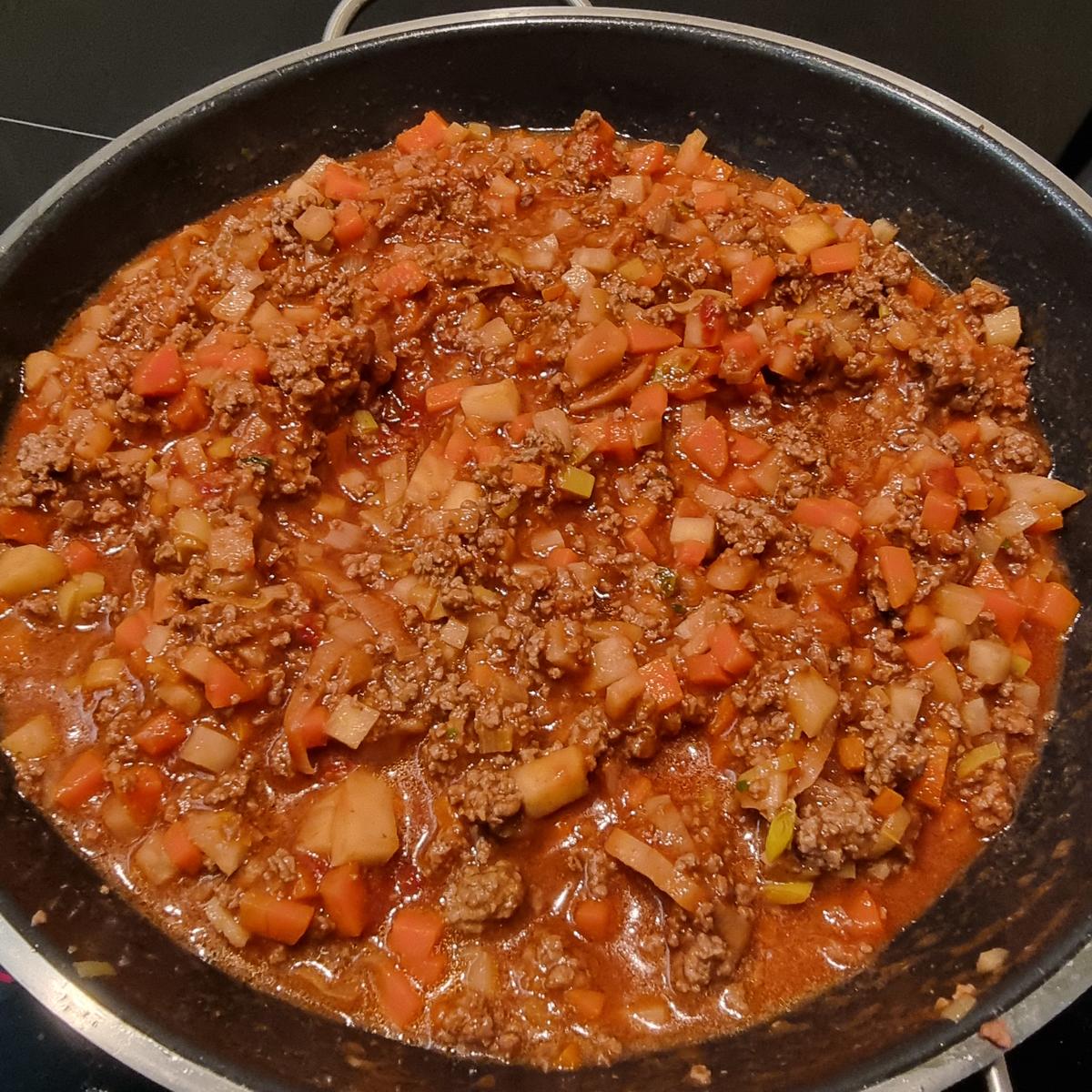 Rezept: Kräuter- Bolognese Bild Nr. 17616 Kräuter- Bolognese - Rezept - Bild Nr. 17616