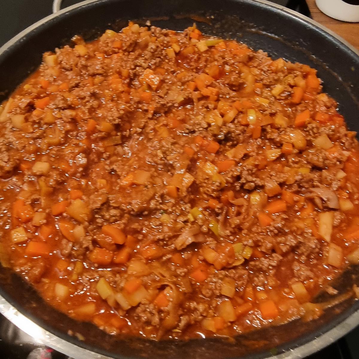 Rezept: Kräuter- Bolognese Bild Nr. 17617 Kräuter- Bolognese - Rezept - Bild Nr. 17617