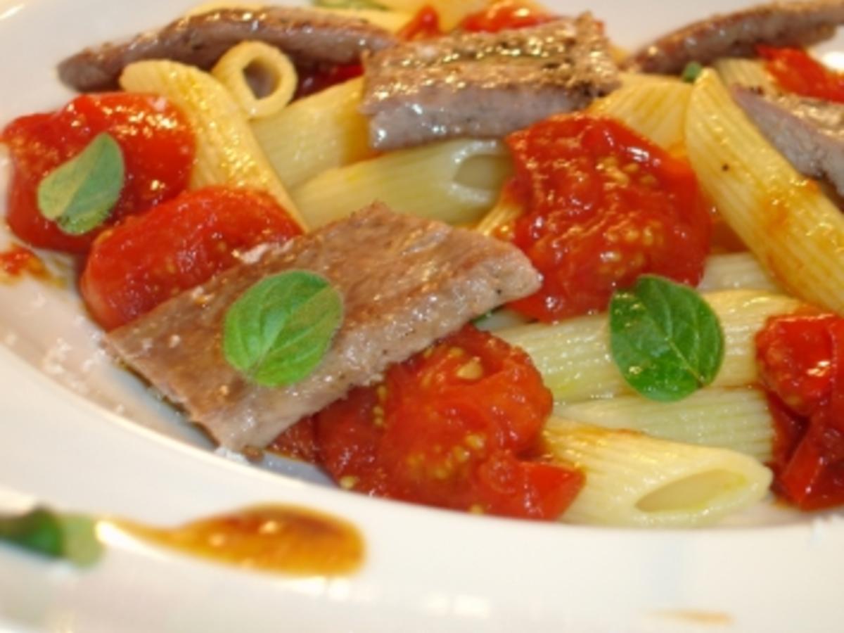 Penne Rigate mit Entenfilet und Gemüse - Rezept - kochbar.de