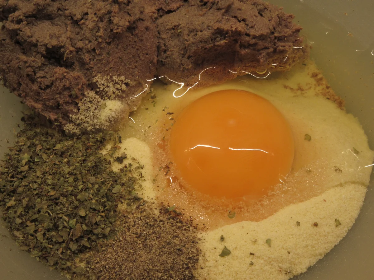 Rezept: Suppeneinlage: Leber-Nocken Bild Nr. 17611 Suppeneinlage: Leber-Nocken - Rezept - Bild Nr. 17611