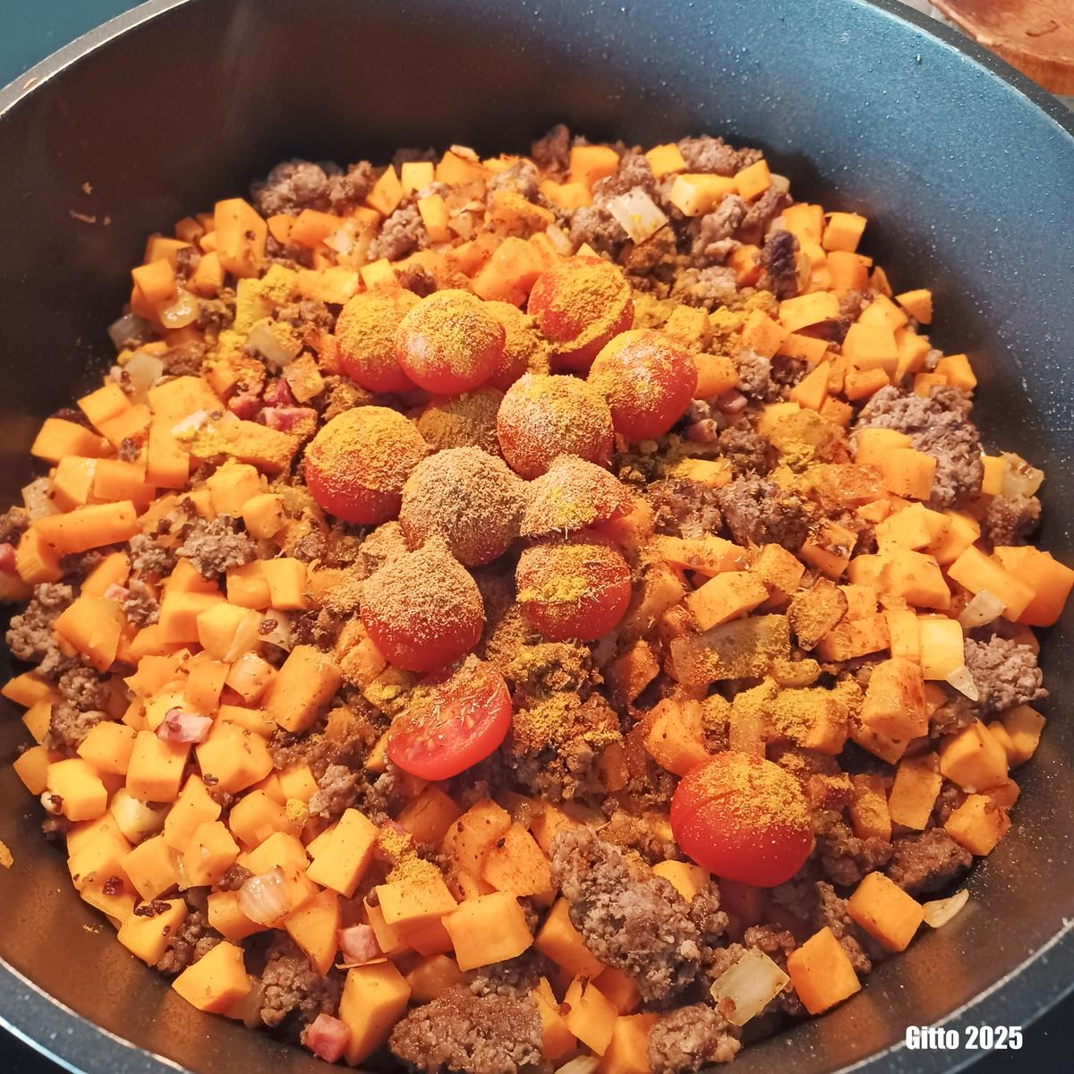 Süßkartoffelsuppe mit Käse und Hack - Rezept - Bild Nr. 17615