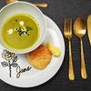 Erbsen-Minz-Suppe mit Backofen-Erbsen, Scones und Zitronenbutter - Rezept - Bild Nr. 17610