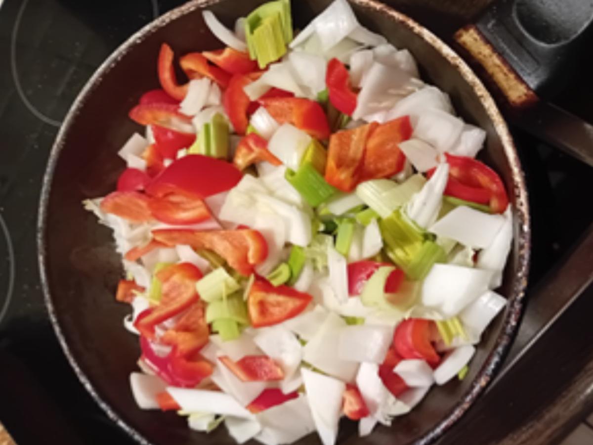 Hähnchenbrustfilet-Spieß mit pikanten Schmorgemüse-Mix - Rezept - Bild Nr. 9