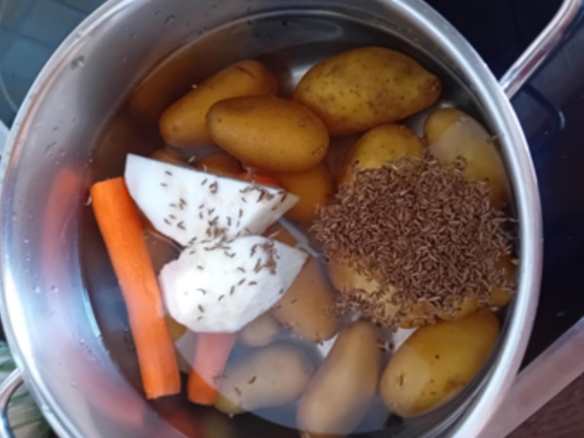 Lachsforelle mit herzhaften Kartoffelsalat - Rezept - Bild Nr. 6