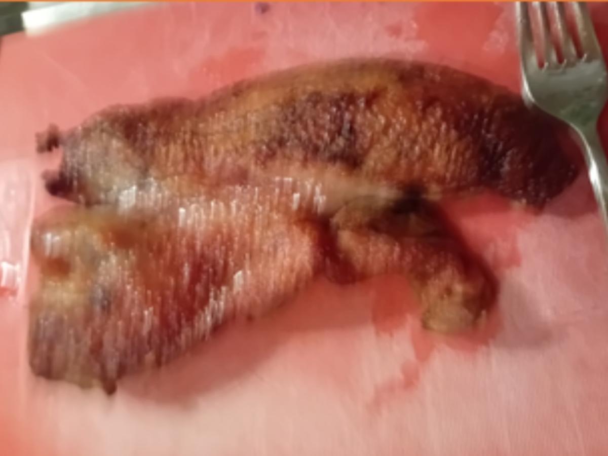 Knusperente mit Rahm-Zwiebelsauce, Rotkohl und Böhmischen Knödeln - Rezept - Bild Nr. 6