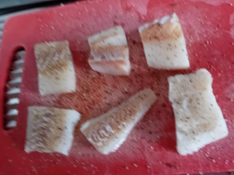 Rezept: Kabeljaufilet im Bier-Teig mit Pommes-Frites und Rote-Bete-Salat Bild Nr. 3 Kabeljaufilet im Bier-Teig mit Pommes-Frites und Rote-Bete-Salat - Rezept - Bild Nr. 3