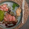 Gebratene Fischfilets auf Erbsenpüree, geröstete Pistazien und Miso-Mayo - Rezept - Bild Nr. 17610