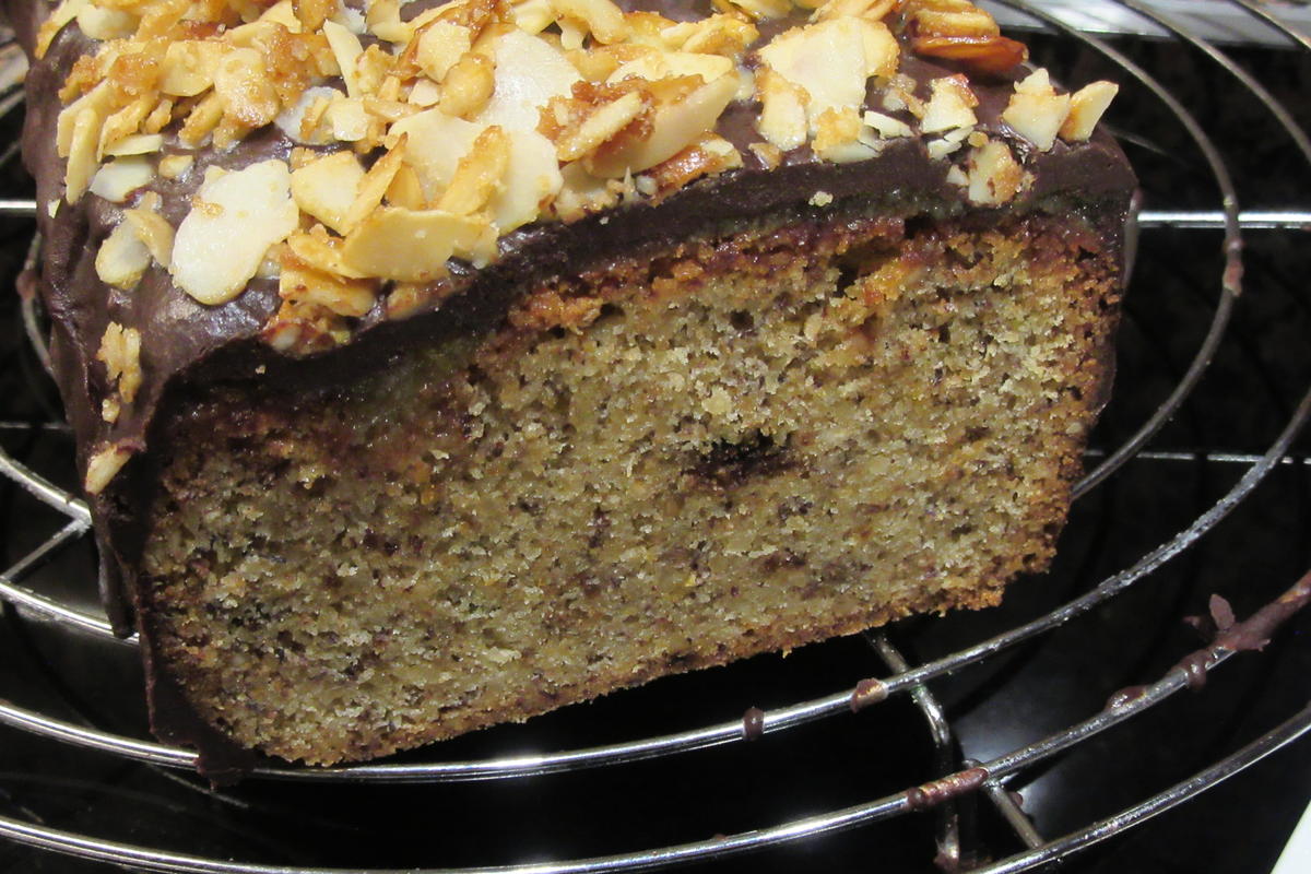 Rezept: Backen: Nusskuchen mit Ganache Bild Nr. 17610 Backen: Nusskuchen mit Ganache - Rezept - Bild Nr. 17610