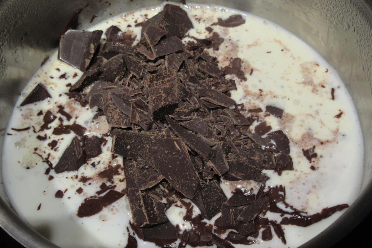 Rezept: Backen: Nusskuchen mit Ganache Bild Nr. 17620 Backen: Nusskuchen mit Ganache - Rezept - Bild Nr. 17620