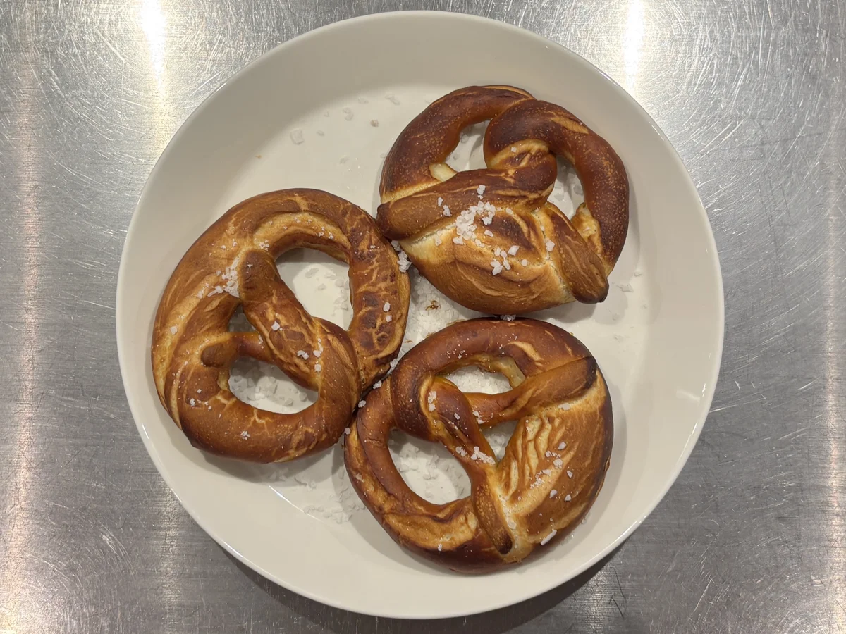 Rezept: Laugenbrezeln Bild Nr. 3 Laugenbrezeln - Rezept - Bild Nr. 3