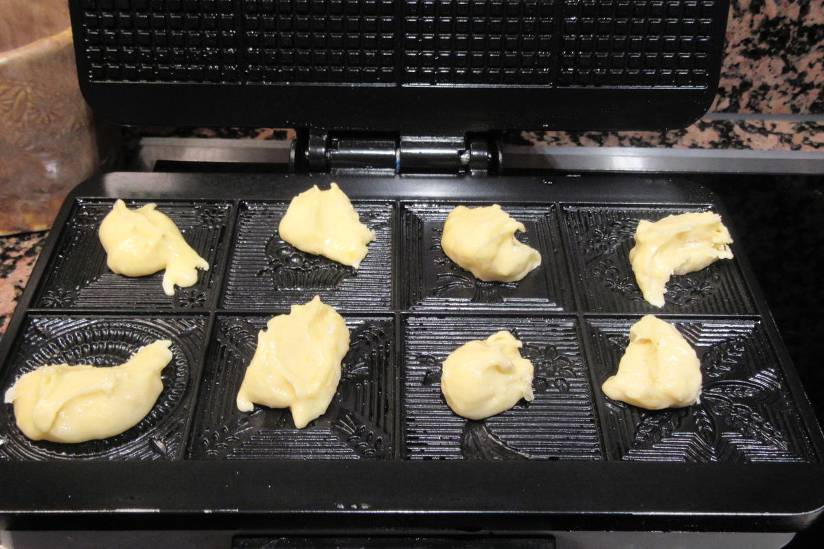 Rezept: Plätzchen: Zitronenwaffeln Bild Nr. 6 Plätzchen: Zitronenwaffeln - Rezept - Bild Nr. 6