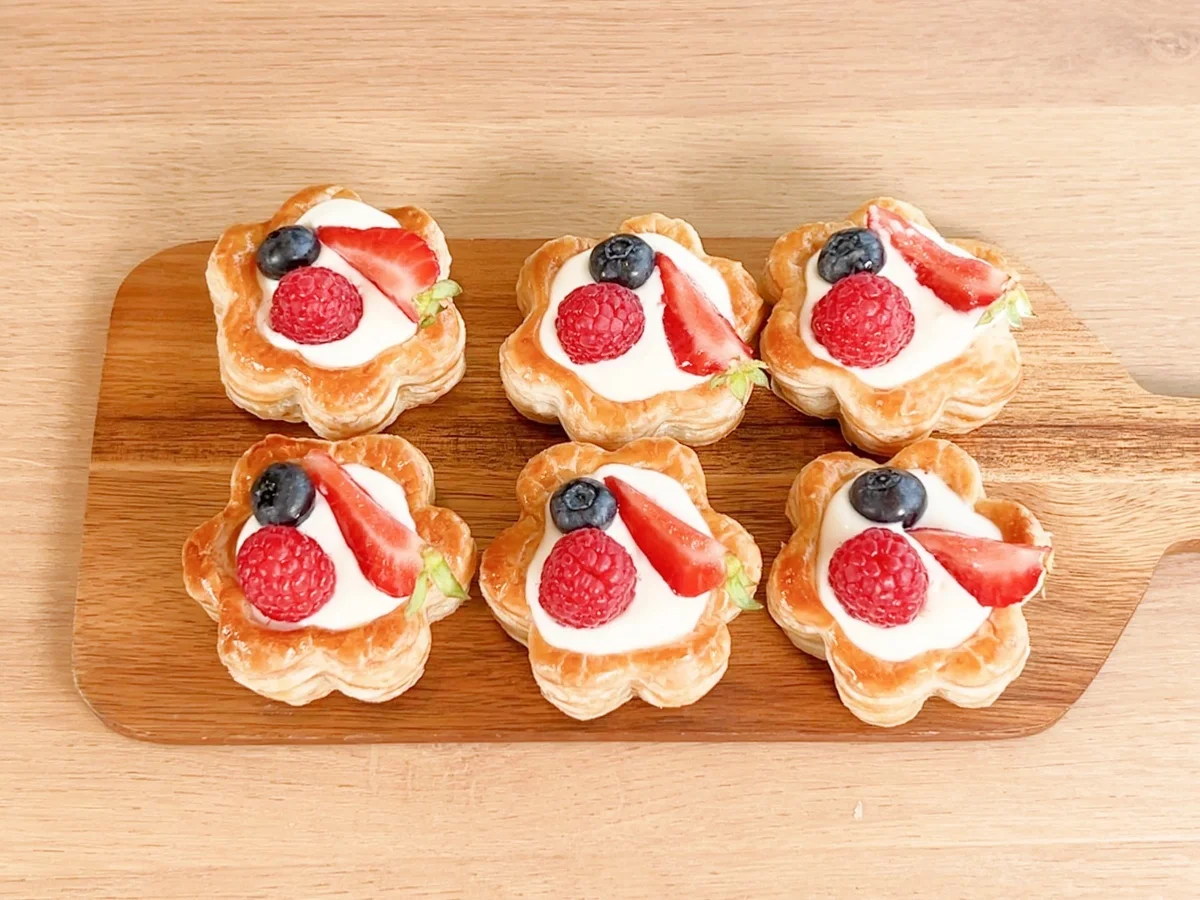 Beeren-Blätterteigtörtchen - Rezept - Bild Nr. 17647