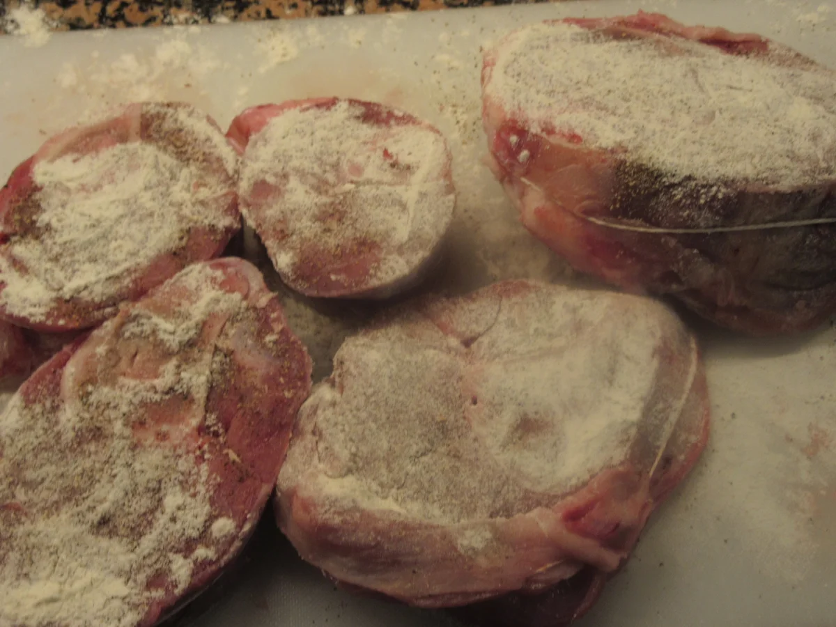 Rezept: Fleisch: Ossobuco alla Milanese Bild Nr. 17643 Fleisch: Ossobuco alla Milanese - Rezept - Bild Nr. 17643