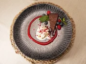 Schokotarte mit Vanille-Tonka-Eis und Himbeer-Coulis - Rezept - Bild Nr. 2