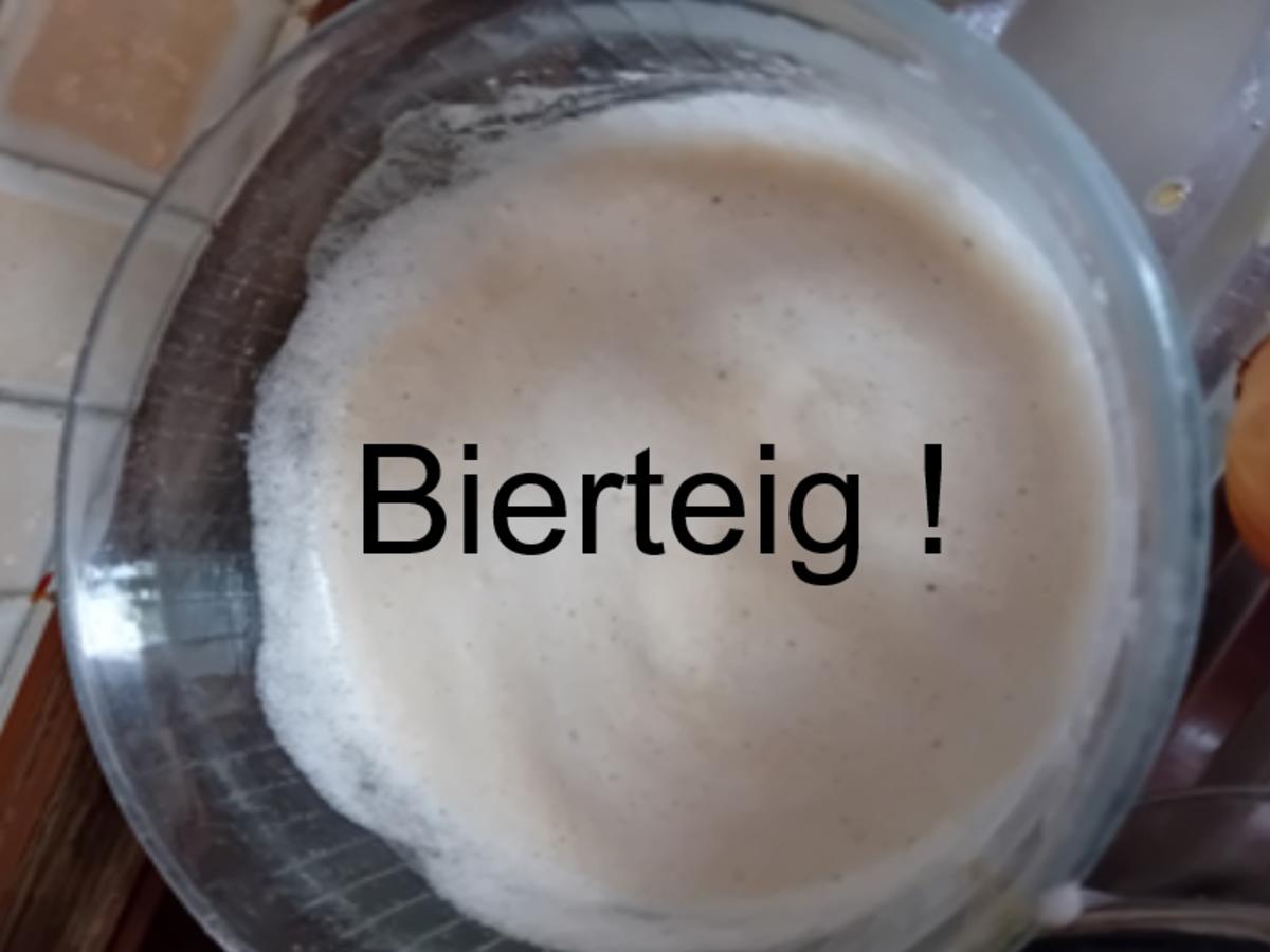 Kabeljaufilet im Bierteig mit Bratkartoffel-Drillingen und Chinakohl-Salat - Rezept - Bild Nr. 7