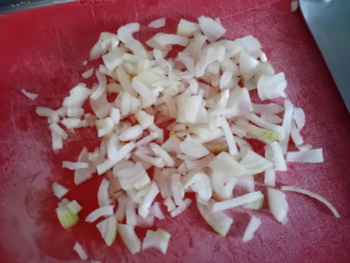 Kabeljaufilet im Bierteig mit Bratkartoffel-Drillingen und Chinakohl-Salat - Rezept - Bild Nr. 15