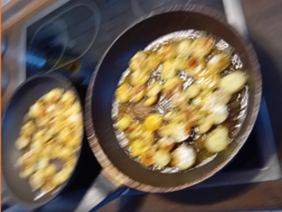 Kabeljaufilet im Bierteig mit Bratkartoffel-Drillingen und Chinakohl-Salat - Rezept - Bild Nr. 17