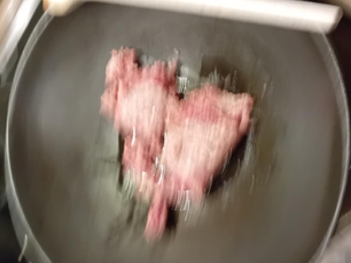 Geschmortes Hackfleisch mit Gemüsemix und Glasnudeln - Rezept - Bild Nr. 17653