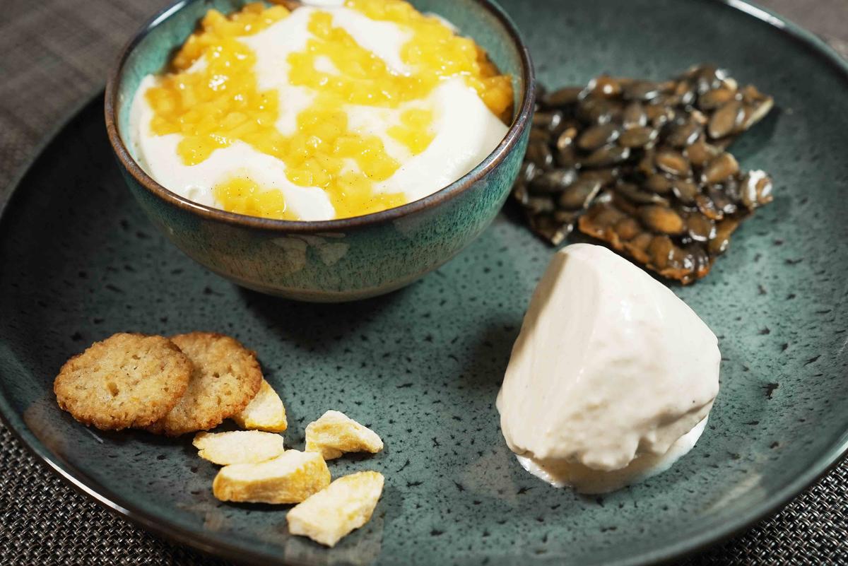 Rezept: Pfirsichtiramisu, Pfirsicheis, Kürbiskrokant und Orangen-Kokos-Plätzchen Bild Nr. 17647 Pfirsichtiramisu, Pfirsicheis, Kürbiskrokant und Orangen-Kokos-Plätzchen - Rezept - Bild Nr. 17647