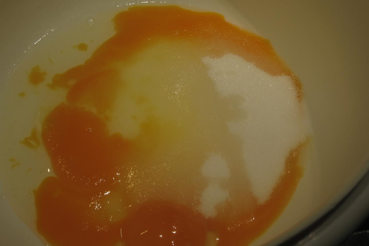 Rezept: Backen: Bananen-Buttercreme-Torte Bild Nr. 17656 Backen: Bananen-Buttercreme-Torte - Rezept - Bild Nr. 17656