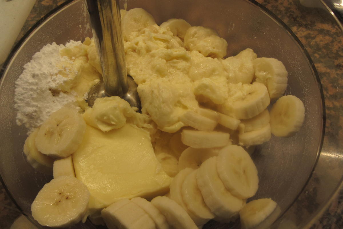 Rezept: Backen: Bananen-Buttercreme-Torte Bild Nr. 17660 Backen: Bananen-Buttercreme-Torte - Rezept - Bild Nr. 17660