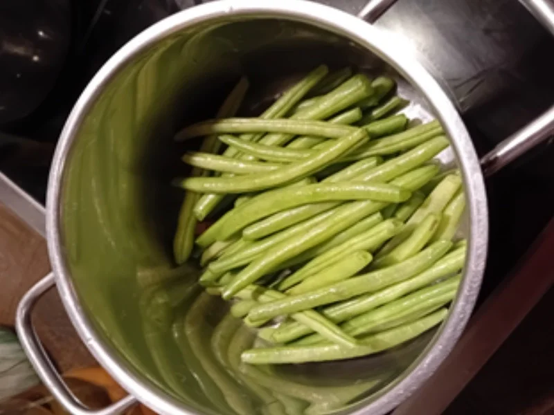 Knusper-Zanderfilet mit Buschbohnen und Apfel-Kartoffel-Stampf - Rezept - Bild Nr. 17666