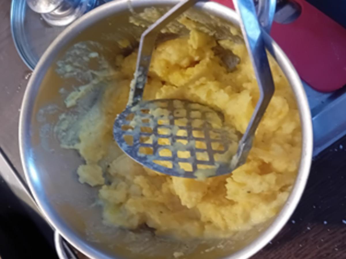 Knusper-Zanderfilet mit Buschbohnen und Apfel-Kartoffel-Stampf - Rezept - Bild Nr. 17669