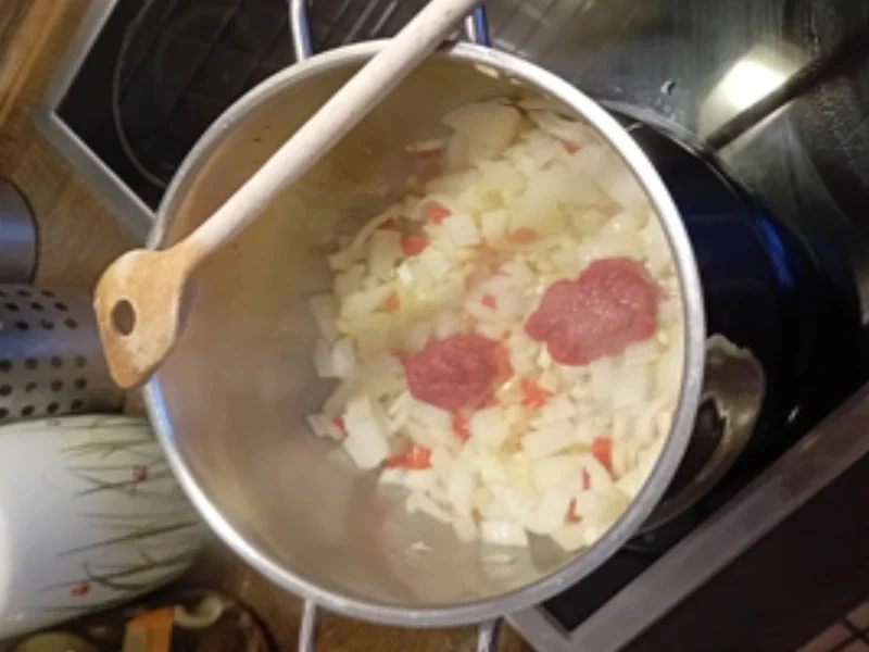 Bundmöhren-Creme-Suppe mit asiatischer Note und Mettbällchen-Einlage - Rezept - Bild Nr. 7