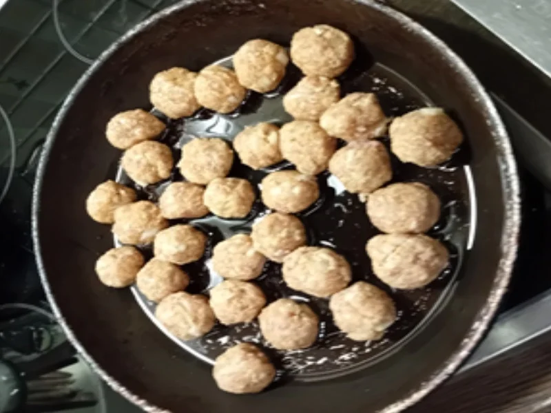 Bundmöhren-Creme-Suppe mit asiatischer Note und Mettbällchen-Einlage - Rezept - Bild Nr. 12