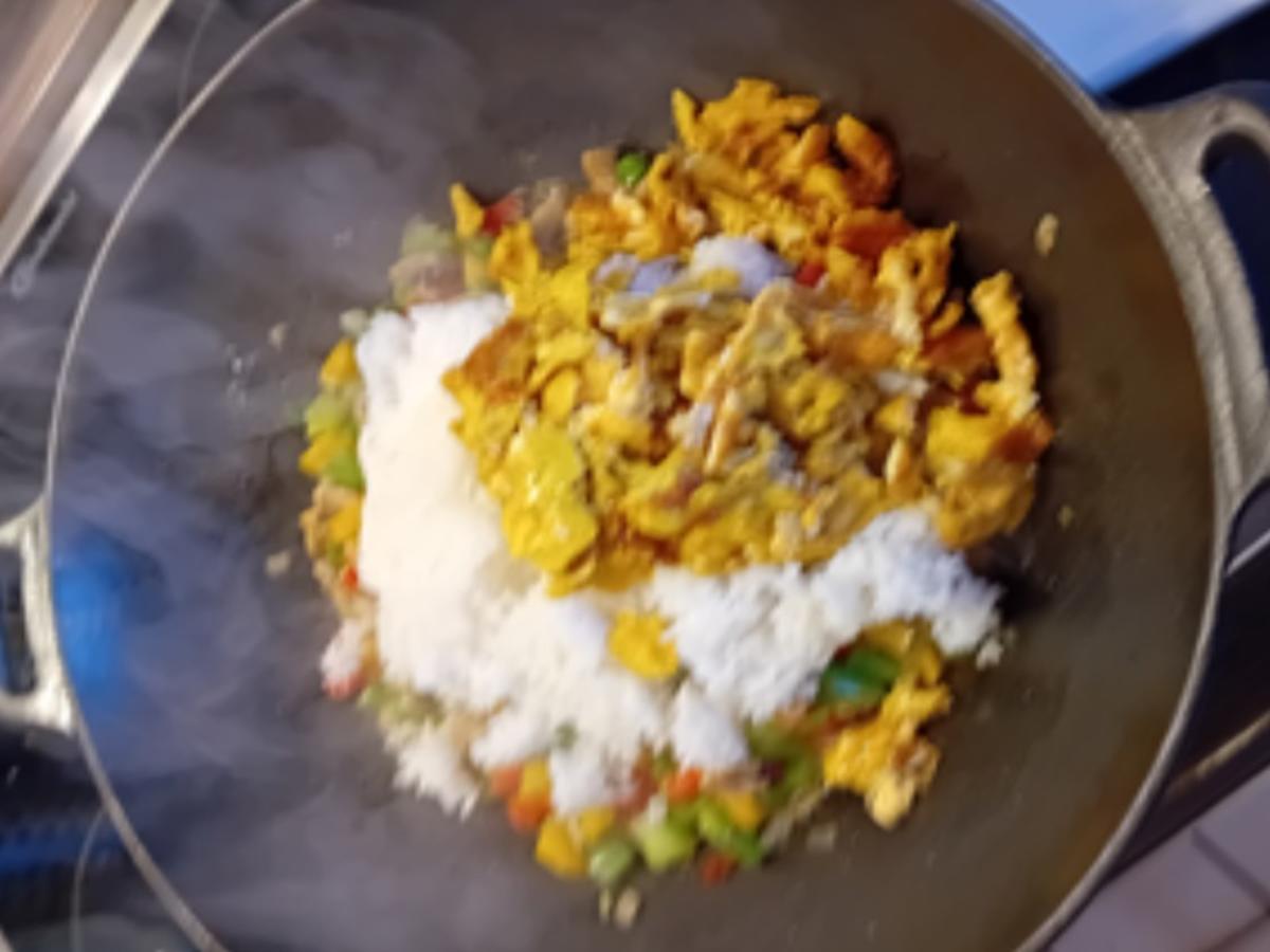 Rezept: Gebratener Eier-Gemüsemix-Reis Bild Nr. 9 Gebratener Eier-Gemüsemix-Reis - Rezept - Bild Nr. 9