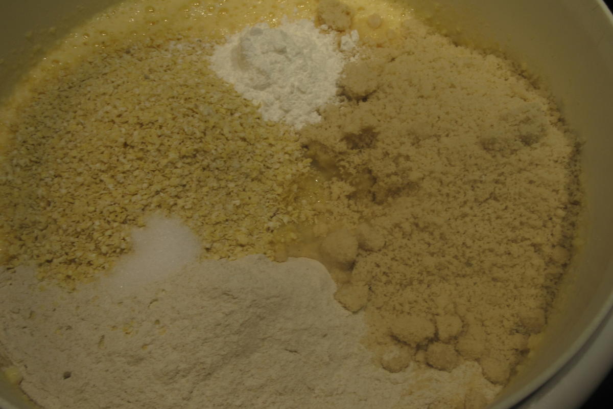 Rezept: Backen: Eierlikörkuchen Bild Nr. 4 Backen: Eierlikörkuchen - Rezept - Bild Nr. 4