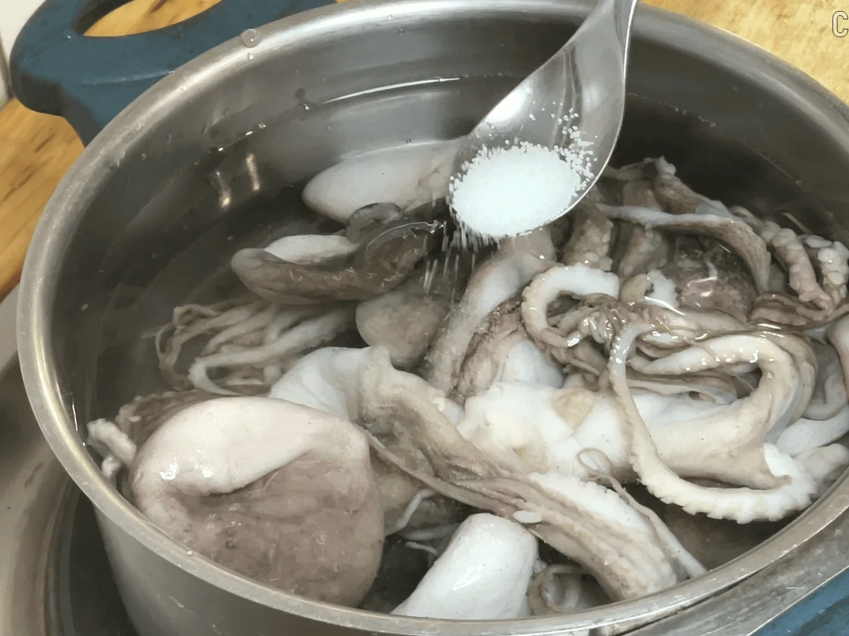 Rezept: Mini-Oktopus-Rezept Bild Nr. 17668 Mini-Oktopus-Rezept - Rezept - Bild Nr. 17668