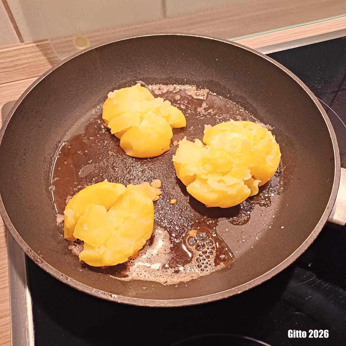 Quetschkartoffeln mit frischer Quarkzubereitung - Rezept - Bild Nr. 4