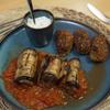Gefüllte Auberginenröllchen vom Grill mit Falafel und Joghurt-Dip - Rezept - Bild Nr. 17677