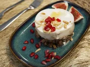 Rezept: Joghurttörtchen mit Walnuss-Dattel-Boden Bild Nr. 2 Joghurttörtchen mit Walnuss-Dattel-Boden - Rezept - Bild Nr. 2