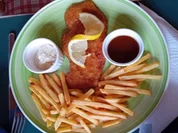 Schnitzel mit Pommes-Frites und Weißkohl-Salat - Rezept - Bild Nr. 17694